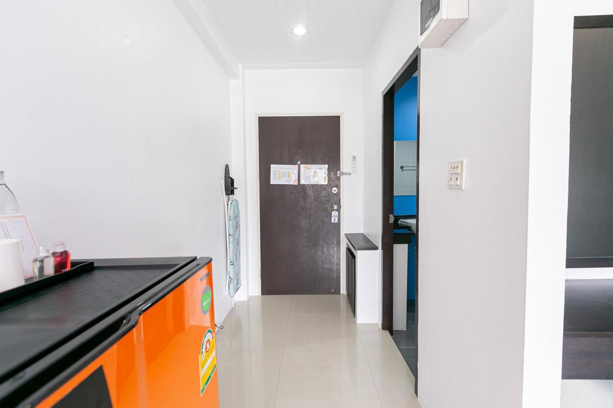 Ruan Plaisoi Apartment Bangkok Esterno foto