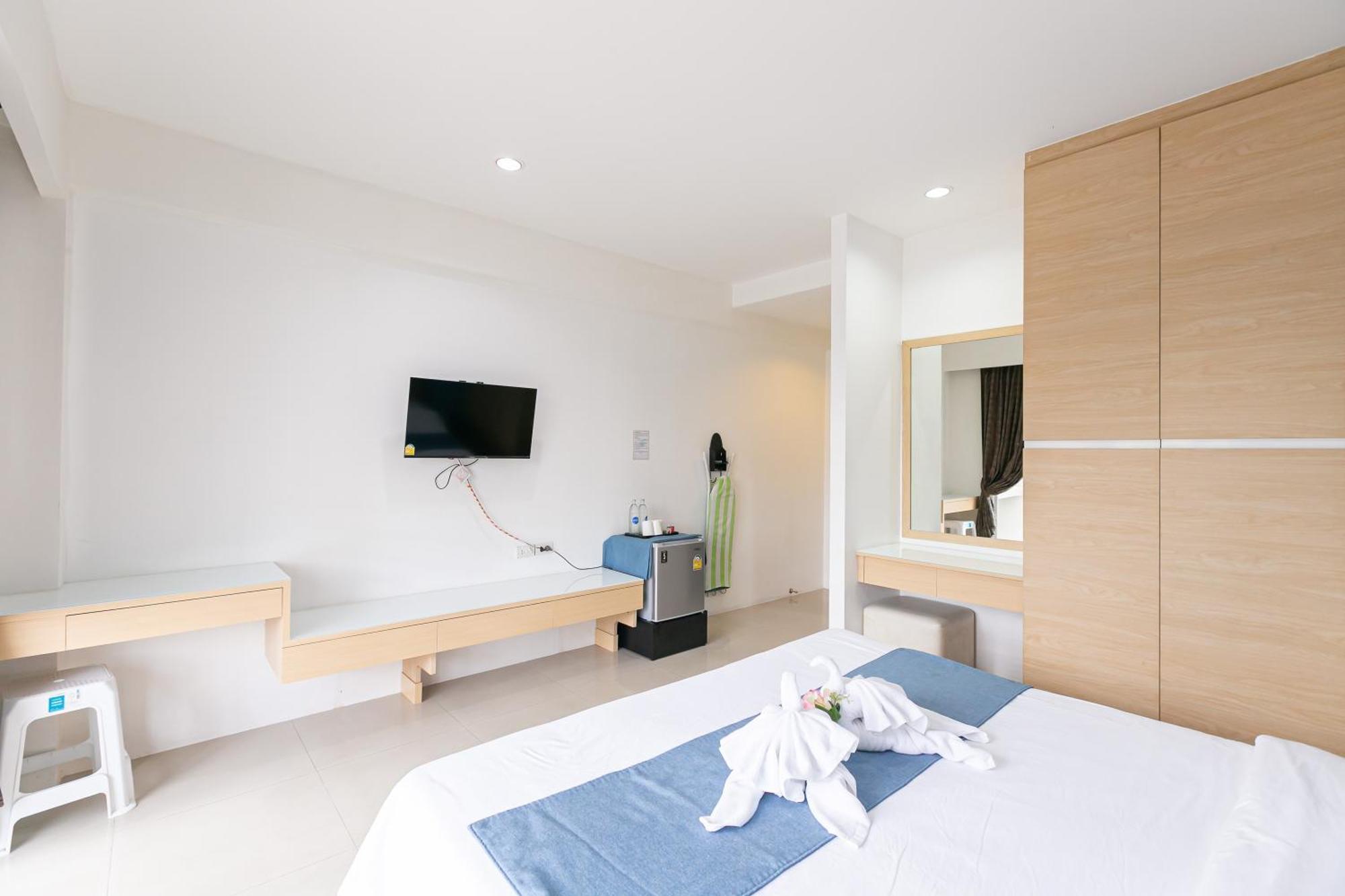 Ruan Plaisoi Apartment Bangkok Esterno foto