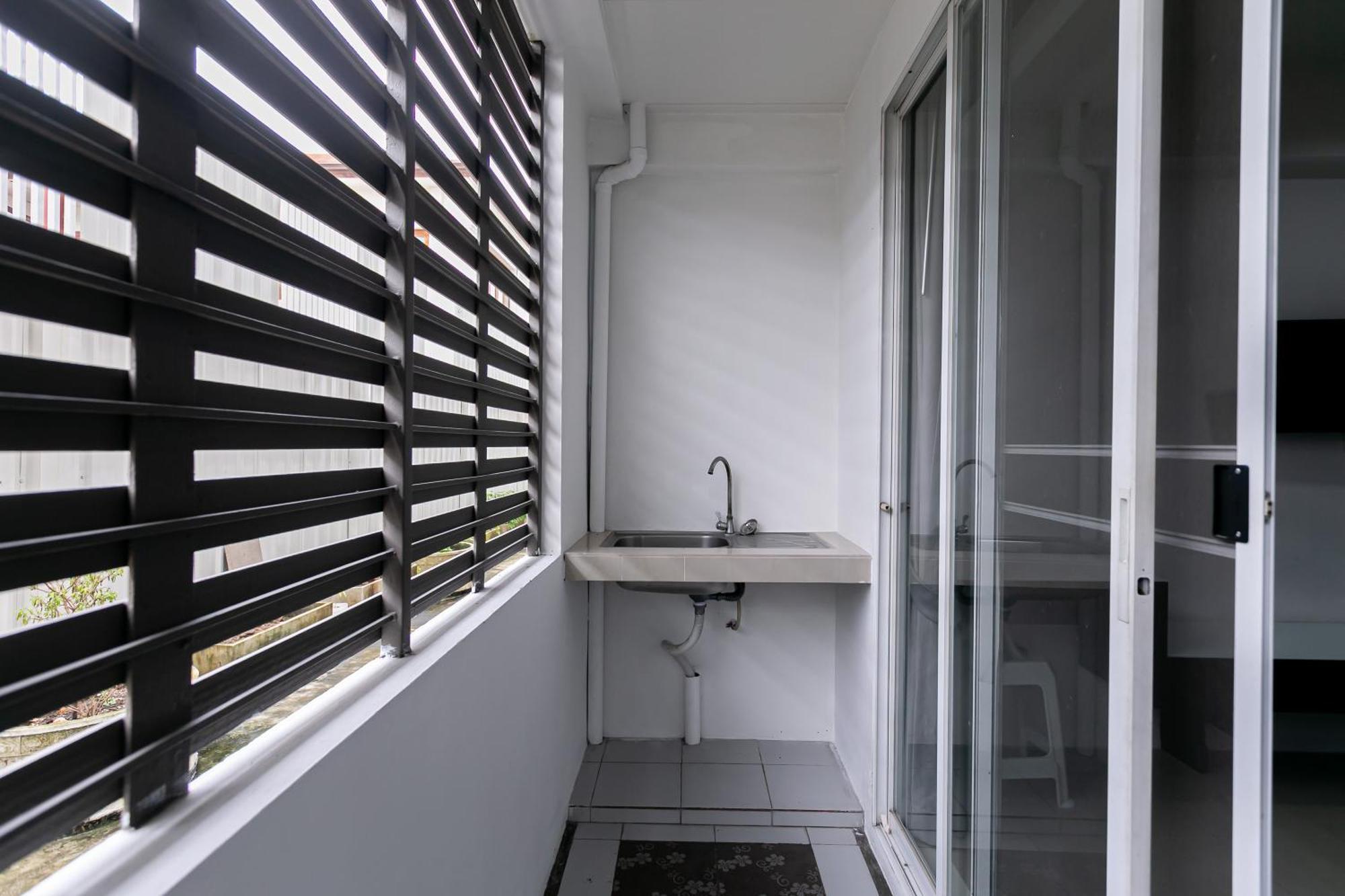Ruan Plaisoi Apartment Bangkok Esterno foto