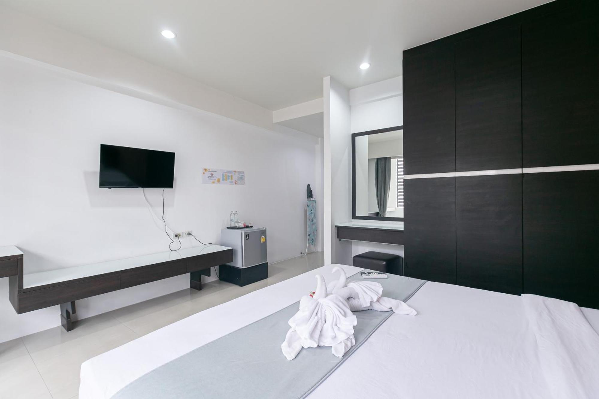 Ruan Plaisoi Apartment Bangkok Esterno foto