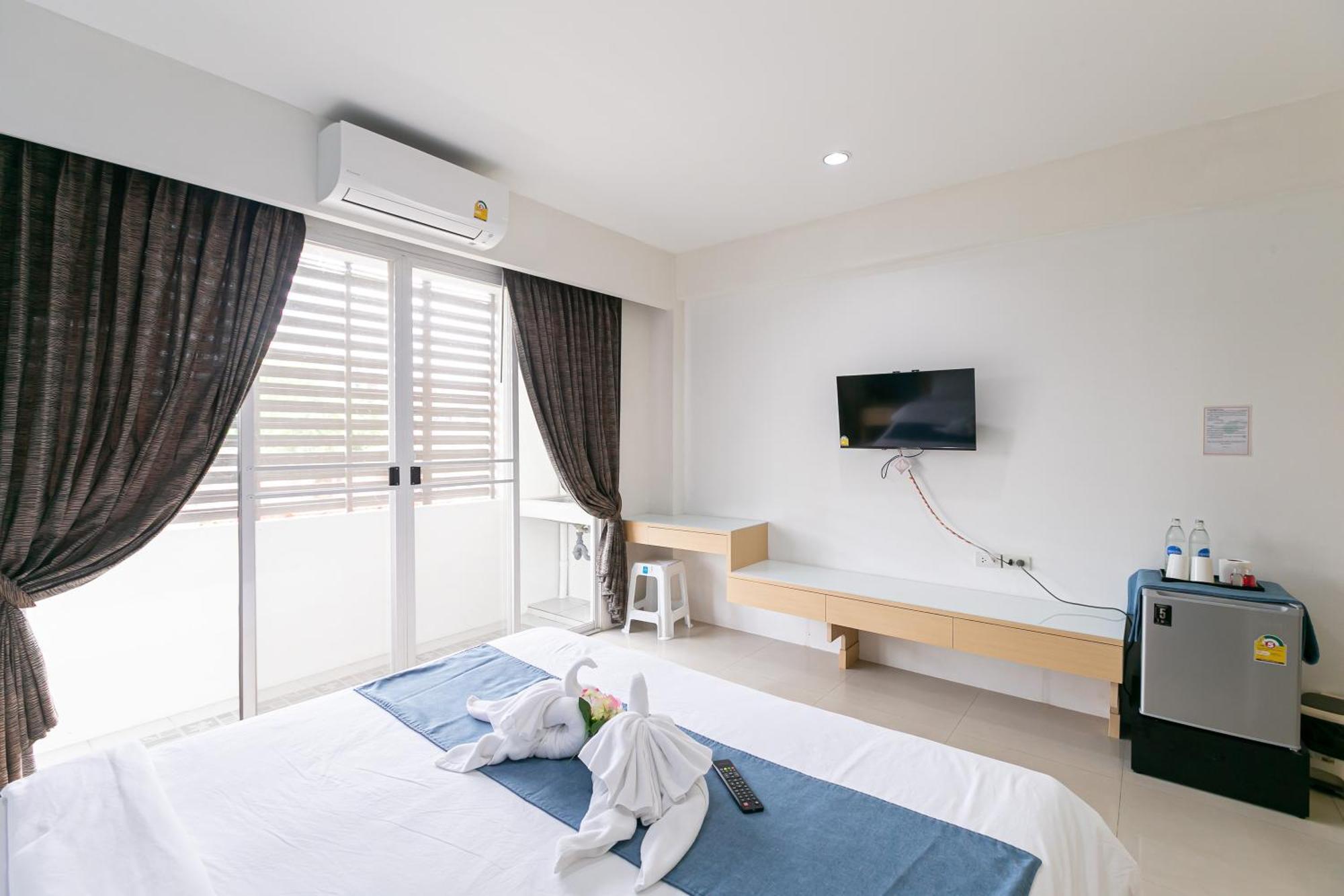 Ruan Plaisoi Apartment Bangkok Esterno foto