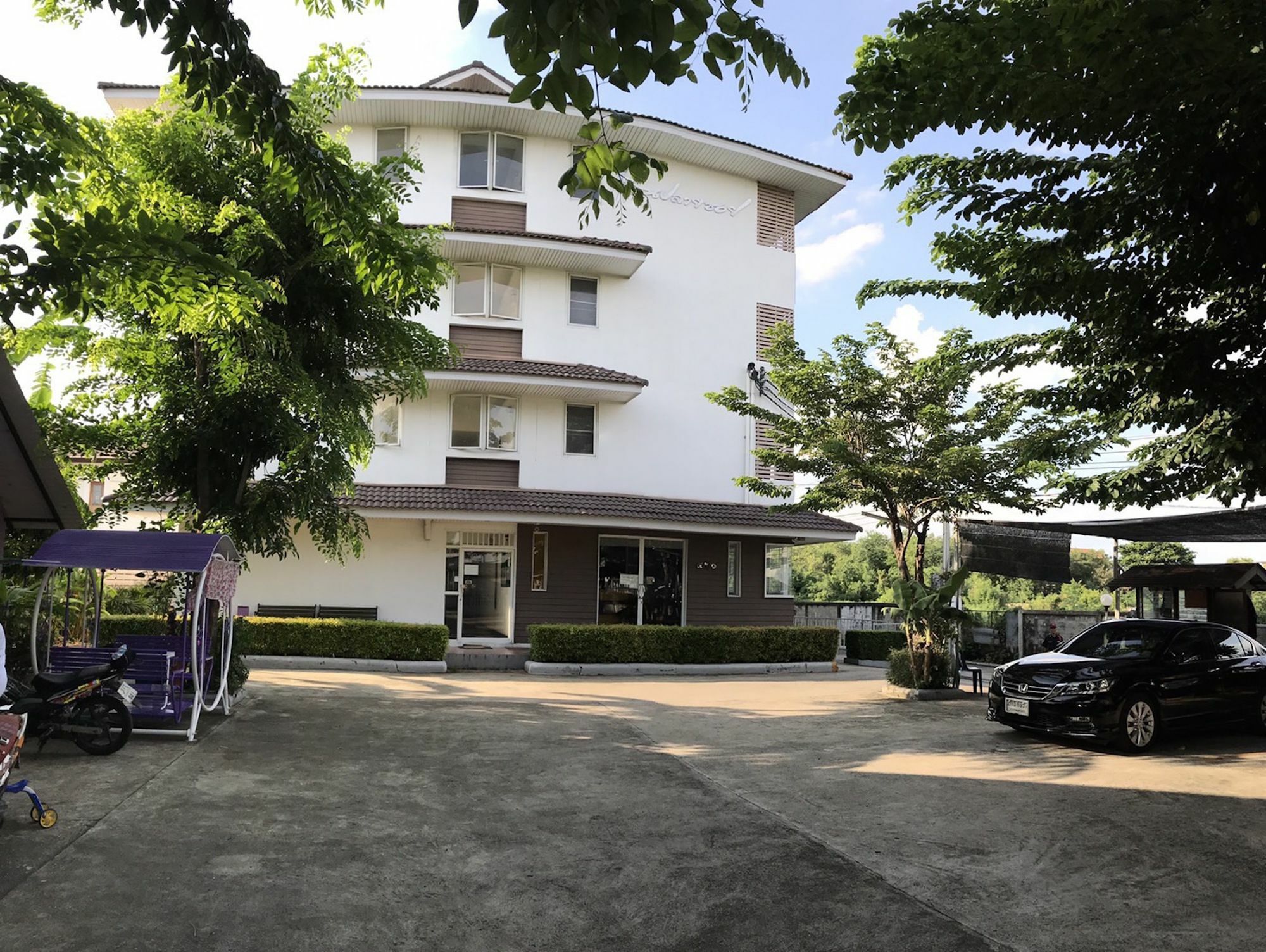 Ruan Plaisoi Apartment Bangkok Esterno foto